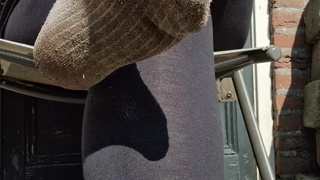 Extreem dirty white socks and a delicious sock take off.????