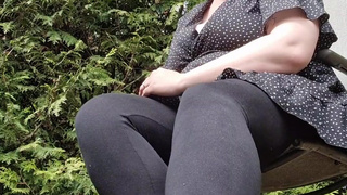 What do you want to see more? The soles of my feet or the soles of my slippers?????