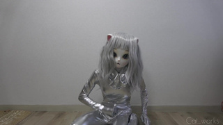 銀色ゼンタイと白ゼンタイを重ね着した着ぐるみネコがオナニー