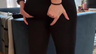 Muscle Mummy Needs to be Fucked After Gym