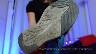 Worship my sweaty workout socks