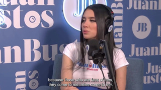 Pregnant AmbarPrada comes like crazy in the sex machine, full episode.