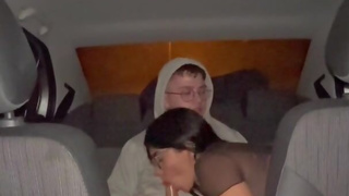 MY FIRST TIME FUCKING WITH A STREET IN THE CAR (REAL)