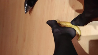 Footjob red toes banana crash