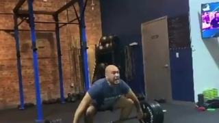 Snatch 200lbs weightlifting (dong recoil)