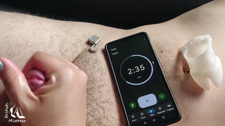 Four fingers, four minutes for cuck to cum