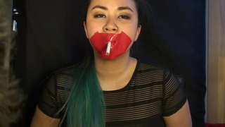 Making MissDeeNicotine Smoke (Duct Tape Edition)