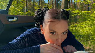 Utroskab med den første kvinde i bilen / Sex i bilen