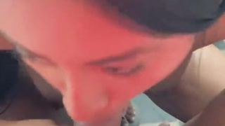 Chica migrante la dejo su grupo y le robaron su dinero, le doy un apoyo a cambio de sexo