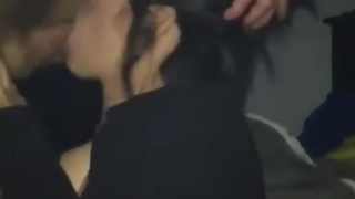 mi amoga andaba caliente y me da una mamada descuidasa