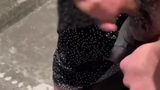 射精しても止まらない手コキに「頑張れ！頑張れ！」って応援する声がかわいい