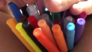 マンコにペン挿入