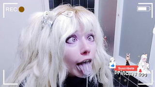 ⋆｡°✩ ˗ˏˋ ☆ ˎˊ˗ come with me to the bathroom to see toothbrushing and spitting alien foam ⋆｡°✩ ˗ˏˋ ☆