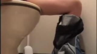 Love juice is sticky on the back of pants. Masturbation of a pretty woman.