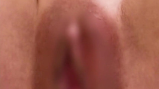 Amateur selfies pee people in their 30s, golden shower overflowing