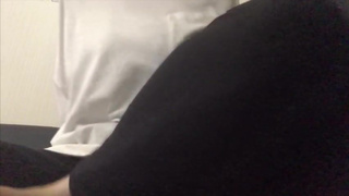 After singing a song enthusiastically, the beautiful woman masturbates to refresh herself.