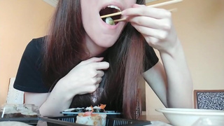 Giantess swallows its subscribers (Vore) (Disposal)(Preview)