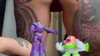 Your giantess Ashley plays sexually with her new toys