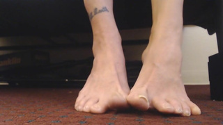 ASMR Giantess Caught Bathroom Voyeur