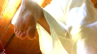 Your Italian giantess practices Karate in a cellar and crushes you under her dirty feet