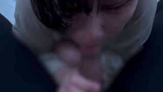 Girl with short hair ejaculates a lot in her mouth