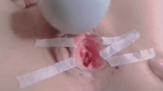 [Hentai Japanese amateur gaping pussy] ② Put tape on a small pussy and masturbate the clitoris with