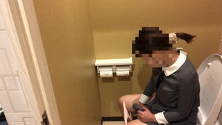 Girl who masturbates violently after peeing