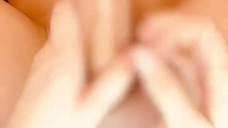 何度も寸止めしてたら精子が天井まで飛んじゃった????【日本人素人HENTAIカップル個人撮影82】