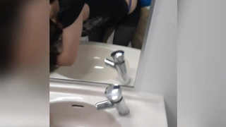 (初めての不倫)仕事中に呼び出してハメ撮り射精