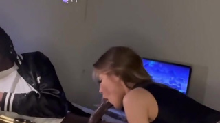 Snowbunny giving mad top