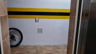 Cute women caught squirting at the hotel's elevator