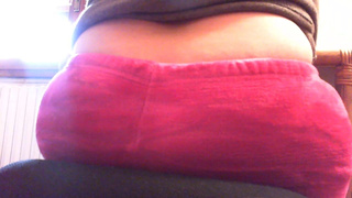 Exciting farts while working in smart working want to smell them all?