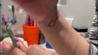 Mia giantess bbw wants you to see her brushing her teeth