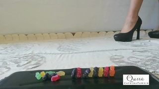 GiantessEatingGummies