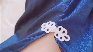 China-suited girl in a miniature Chinese dress ✨Her reaction is ????!