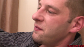 Sean Proves Ebony Babe Taylor Wrong About White Guys