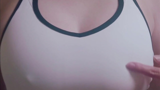I masturbated from the top of my sportswear.Nipple,Big boobs