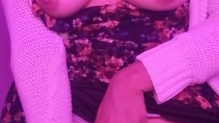 Rozar con la almohada me calienta ¿Quieres ver más?