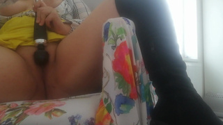 The Czech secretary secretly masturbates in the office. Intense clit orgasm