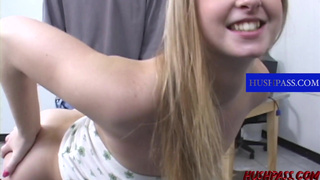 Bubble butt Sunny Lane blows cock before fucking doggystyle