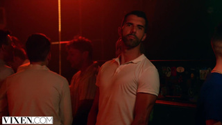 VIXEN Frenemies Kelly & Apolonia have intense threesome