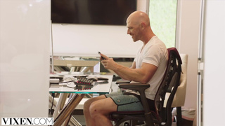 VIXEN - Best Friends Share Everything