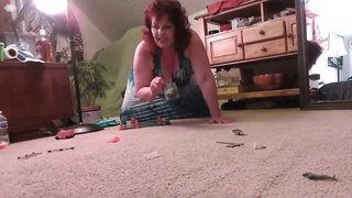 V 428 The giantess heard an army approaching so she got up and stopped them