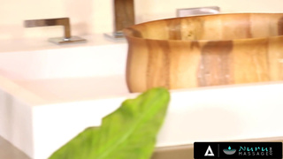 He Must Resist The Sexy Masseuse So He Won't Have To Pay For His Massage