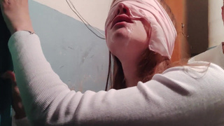 Fucked a schoolgirl in the entrance and finished 2 times (on pussy and face)