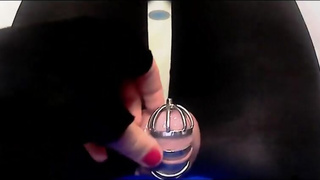 Closed girl made a golden fountain and filled a tube with cum