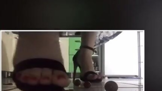 @tici_feet tici feet IG giantess style again, preview - full video for sale