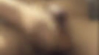 Squeeze a huge penis while touching a ball bag