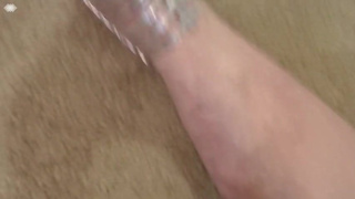 V192 Giantess spies Shrinky dink in her room and traps him