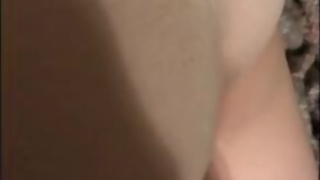 LOUD WET FARTS COME OUT OF MY FAT ASS AFTER DIGESTING DINNER